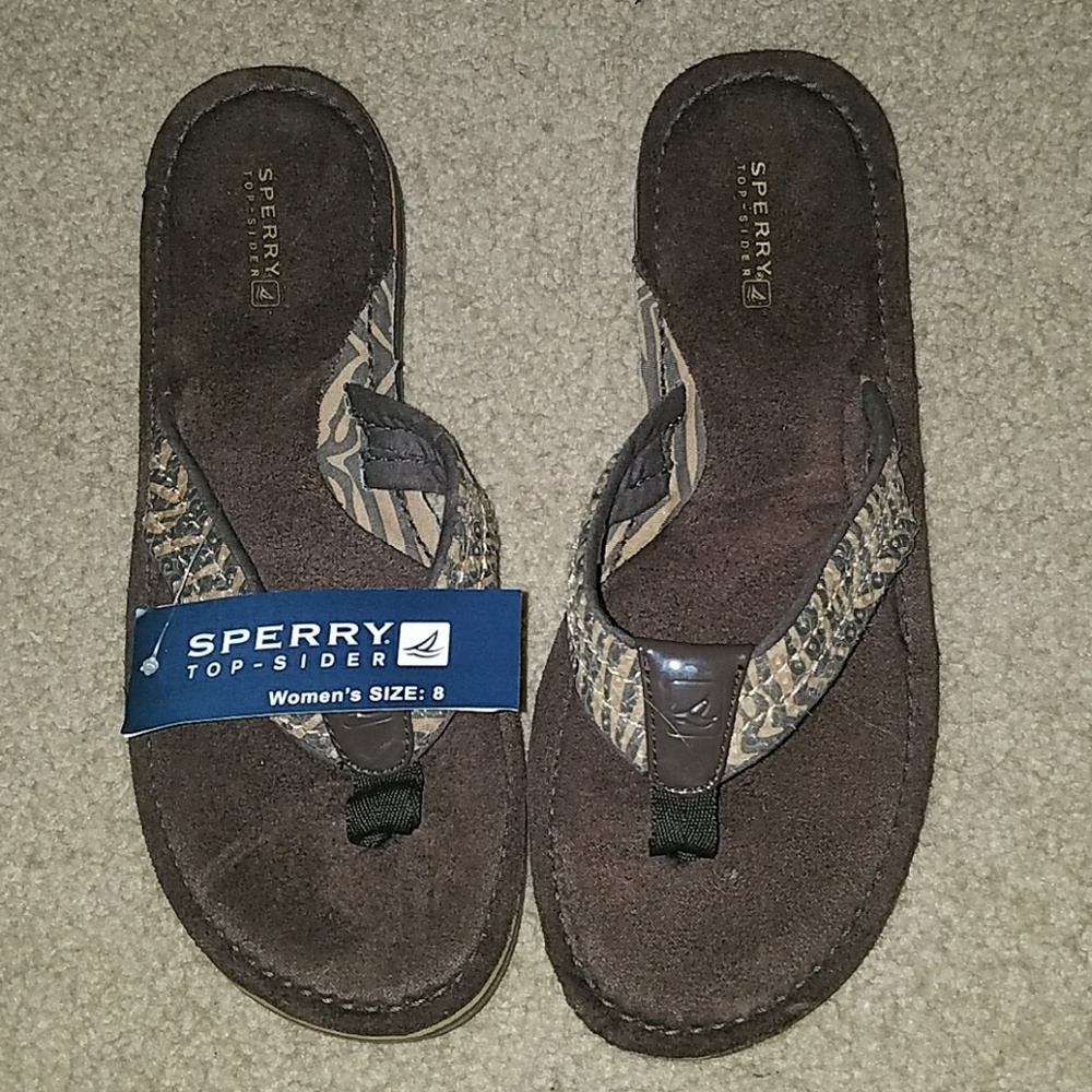 Sperry flip flops